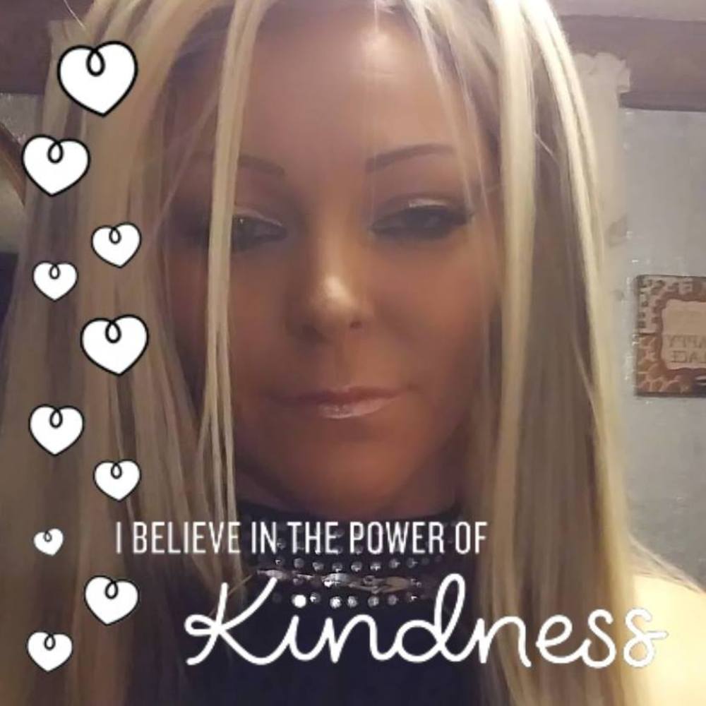 Meet your Posher, Crystal